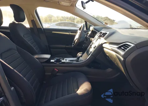 2014 Ford Fusion Se z USA, uszkodzony, nr VIN 1FA6P0H78E5368241